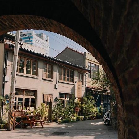 Loku. Tainan Hotell Eksteriør bilde